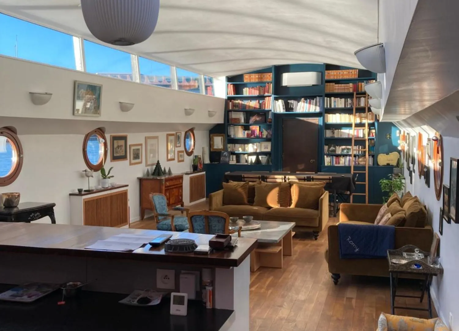 Peniche Sur La Seine Pour Les Jeux Olympiques 2024 A Paris Apartment Choisy-le-Roi France