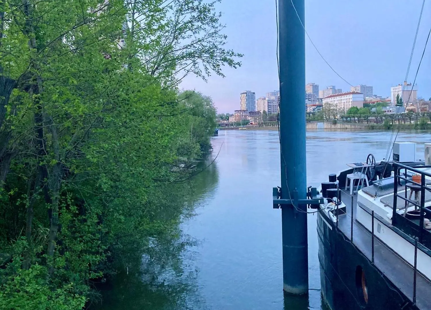 Peniche Sur La Seine Pour Les Jeux Olympiques 2024 A Paris Apartment Choisy-le-Roi Homestay